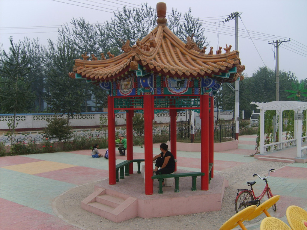 六角仿古涼亭